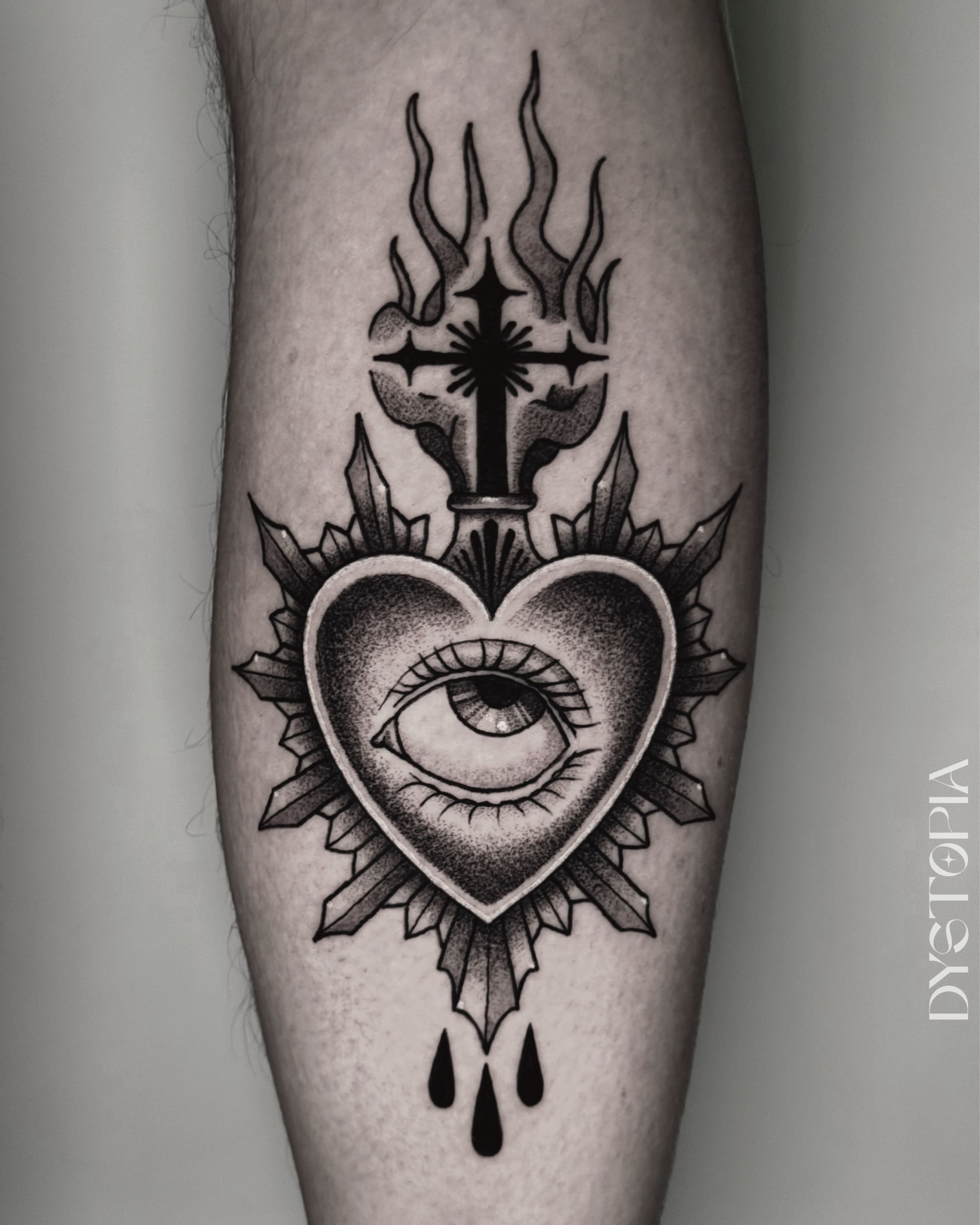 Tatouage réalisé par Dystopia Tattoo à Metz